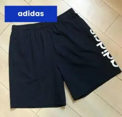 adidas ネイビーショートパンツ (多分Ｌ〜ＬＬ)くらい