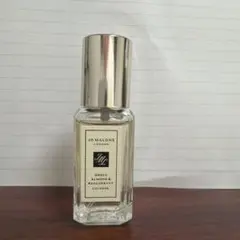 Jo Malone Green Almond & Redcurrant 9mlのサムネイル