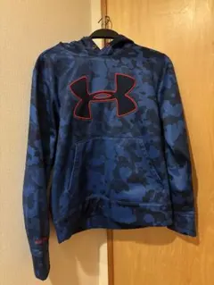 UNDER ARMOUR 青迷彩 フード付きパーカー SM