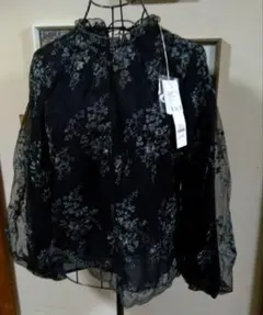 mysty woman　フローラルレース刺繍　ブラウス　ブラック