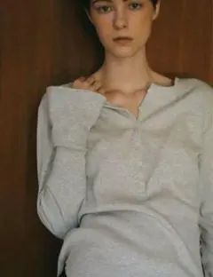 2025年最新】オーコットテレコヘンリーネックトップスの人気アイテム