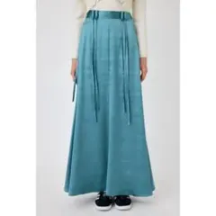 新品未使用　moussy SATIN FLARE SKIRT グリーンのサムネイル