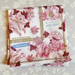WEDGWOOD 花柄ハンカチ 約50cm レッド系