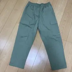 NIKE カーゴパンツ オリーブ メンズのサムネイル