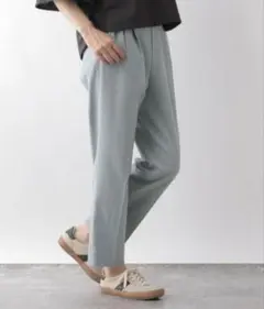 GLOBAL WORK　ウツクシルエット　テーパードパンツ　新品タグ付　M