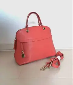 FURLA パイパー　Mサイズ　サーモンピンク　ショルダーバッグ