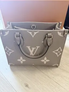 Louis Vuitton グレーベージュ ショルダーバッグ オンザゴーPM - メルカリ
