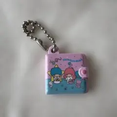 サンリオ♡フレッシュパンチFresh Punch ミラー付きキーホルダー