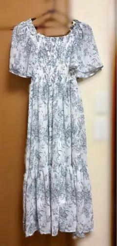 花柄フリルオフショルダー半袖ワンピース
