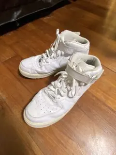 NIKE ナイキ　エアフォースワン　AIRForce1ミドルカット　ホワイト