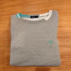 フレッドペリー グレー クルーネック スウェット