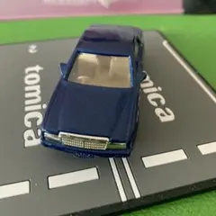 トミカ　NISSAN シーマ