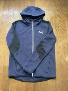 プーマ　パーカースエットセットアップ