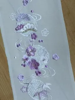 刺繍半襟 白地 紫系 松竹梅のサムネイル