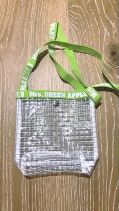 Mrs. GREEN APPLE サコッシュのサムネイル