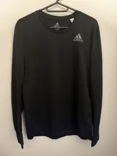 adidas ブラック 長袖 Tシャツ