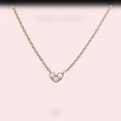 Sassy Angel ハート型ネックレス