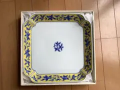 橘吉 皿 角皿 黄色 染付 果実文様