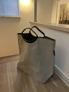 Item thumbnail for item 7173def3-f4e0-4a9f-815c-e6e999d6e3ee