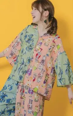 ScoLar 花×おしゃれネコ バイカラー切替シャツ （オレンジ）セットアップ可のサムネイル