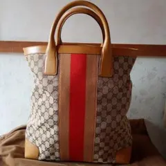 GUCCI フレンチブルドッグ シェリーライン - メルカリ