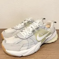 NIKE W V2K RUN ナイキ V2K ラン ホワイト グレー レディース