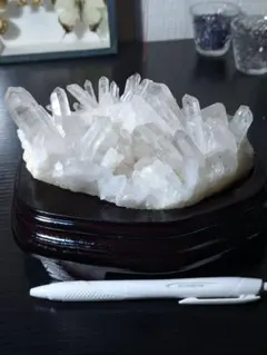 【天然水晶クラスター】透明感抜群 大型ポイント群晶　765g 天然水晶クラスター】透明感抜群 大型ポイント群晶 765g - メルカリ