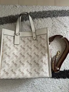 COACH フィールド トート ウィズ ホース アンド キャリッジ プリント