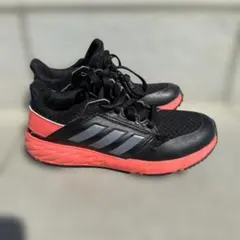 adidas キッズ スニーカー 黒/赤　19センチ