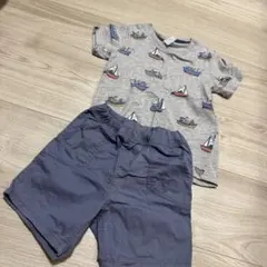 H&M ボート柄Tシャツとネイビーショートパンツセット　サイズ80