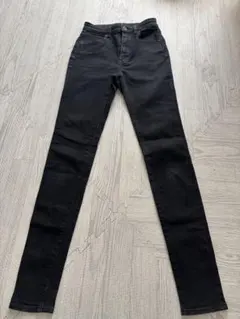 GUブラック スキニーパンツ