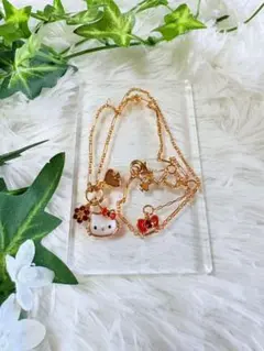 HELLO KITTY x kate spade チャームネックレス