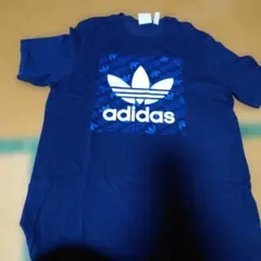 ★アディダスオリジナルス　Tシャツ
