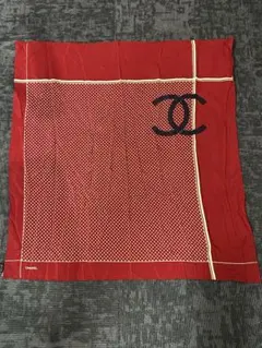 CHANEL 象柄シルクスカーフ 大判 - メルカリ
