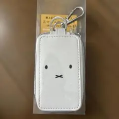 s*a様 ミッフィー スマートキーカバー家と車のキーケースのサムネイル