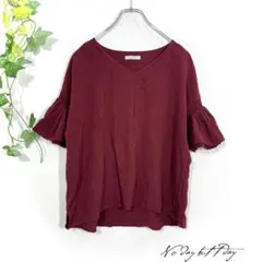 Te chichiテチチ ブラウス ボルドー 赤系 Ｖネック フレア袖 美品