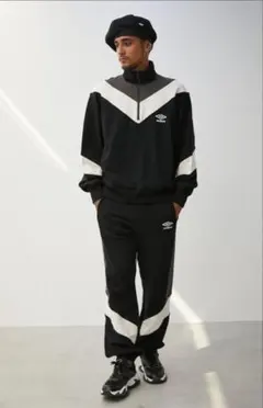 【希少】umbro✕AZUL　スウェットセットアップ　　FREEsize【レア】のサムネイル