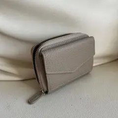 SALE‼️超美品　グレーベージュ、牛革　蛇腹折り財布 ファスナー付き