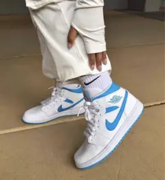 NIKE ナイキ　AIR JORDAN 1 スニーカー　23.5cm レディース