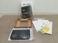 極美品　Newニンテンドー3DS LL メタリックブラック