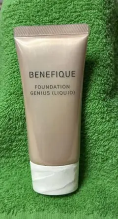 BENEFIQUE ファンデーションジーニアス (リキッド) オークル20のサムネイル