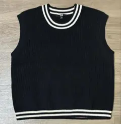 ユニクロ　クルーネック　ベスト　ニット