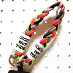 【新品】スマホストラップ　ハンドストラップ　(レッド&ブラック)