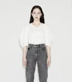アズールバイマウジー美品ボリュームスリーブパフトップス　オフホワイト