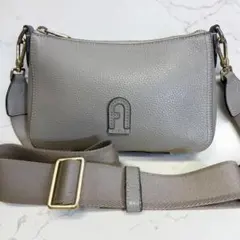 FURLA フルラ アテナ ショルダーバッグ 2way クロスボディ 本革のサムネイル