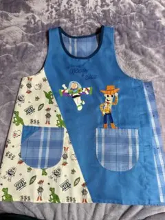 トイストーリー　エプロン　保育士