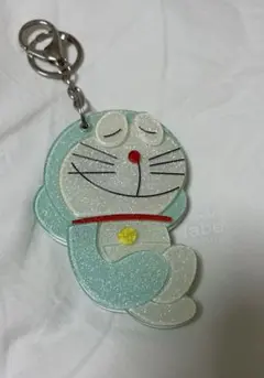 ドラえもん　ミラー　キーホルダー　キラキラ　キャラクター　鏡