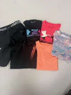 UNDER ARMOUR Tシャツ ショートパンツ セットのサムネイル