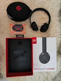 動作確認済 Beats Solo3 Wireless ブラック 箱付 パッド新品のサムネイル