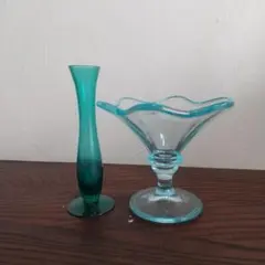 青緑色のガラス製ボウルと花瓶セット